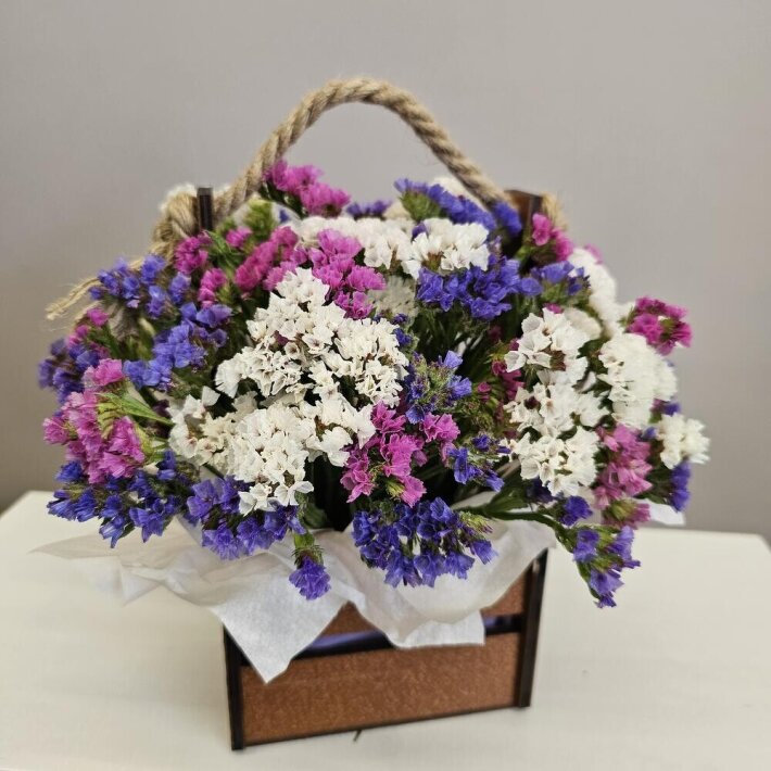 Ящик со статицей