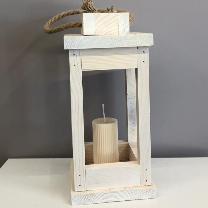 Фонарь деревянный