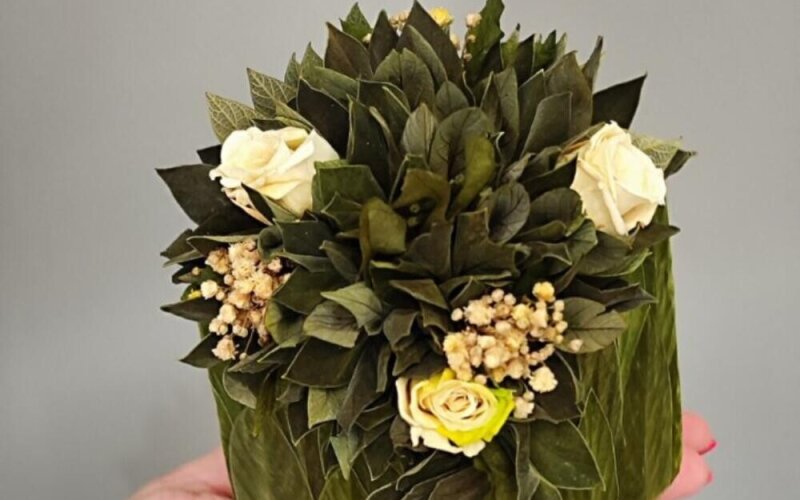 Композиция из стабилизированных цветов