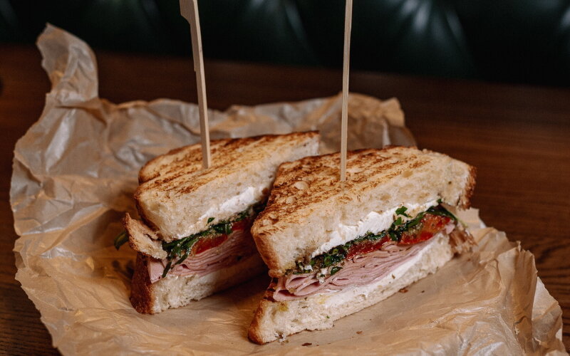 Сэндвич с мортаделлой