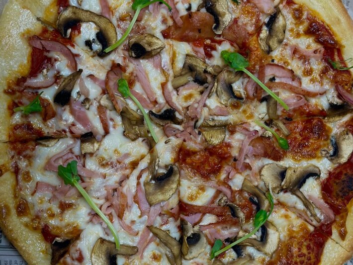 Пицца «Ветчина и грибы»