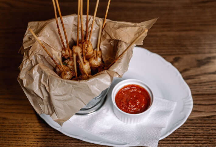 Креветки в чесночном соусе