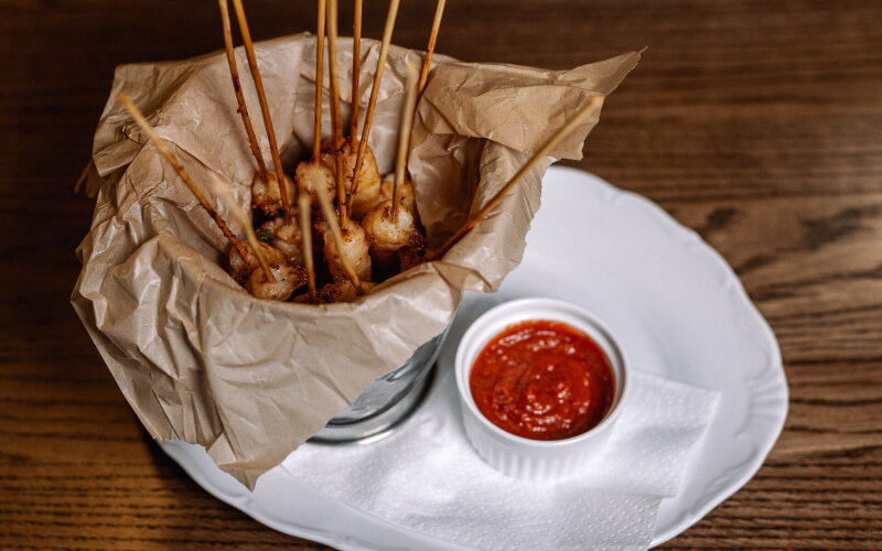 Креветки в чесночном соусе