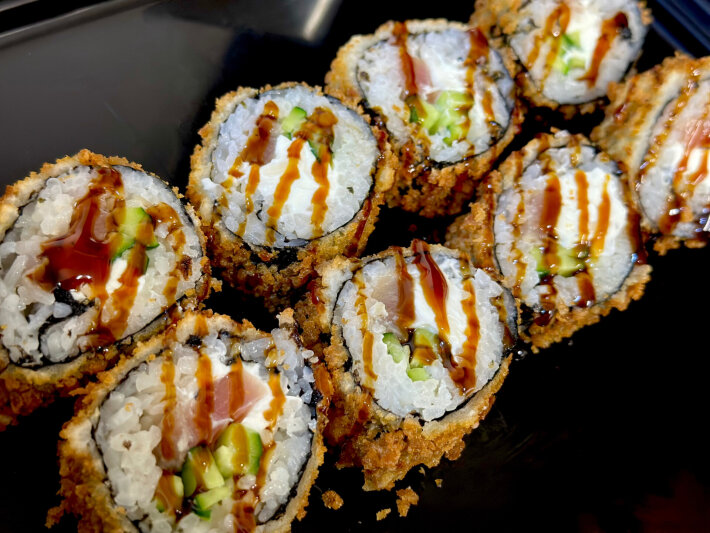 Ролл «Темпура с лососем»