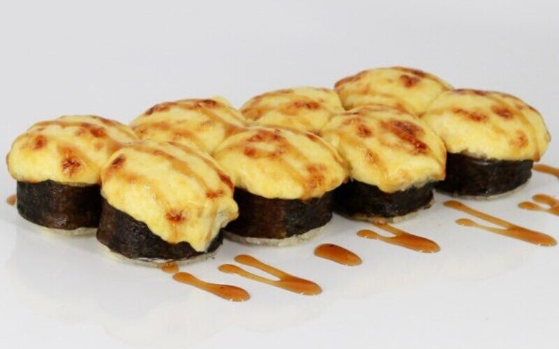 Запечённый ролл «Маки мини с крабом»