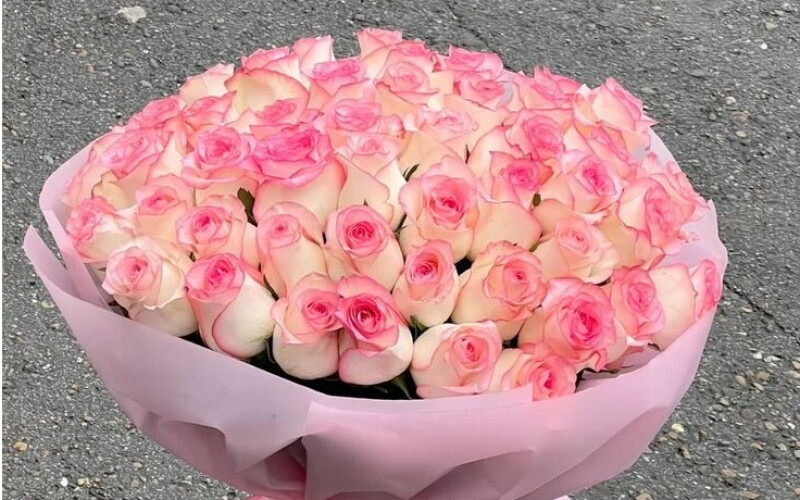 Букет из 45 роз Джумилия