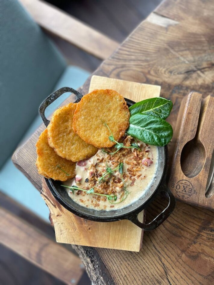 Драники с мачанкой