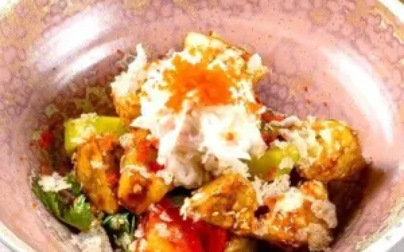 Хрустящие баклажаны с помидорами