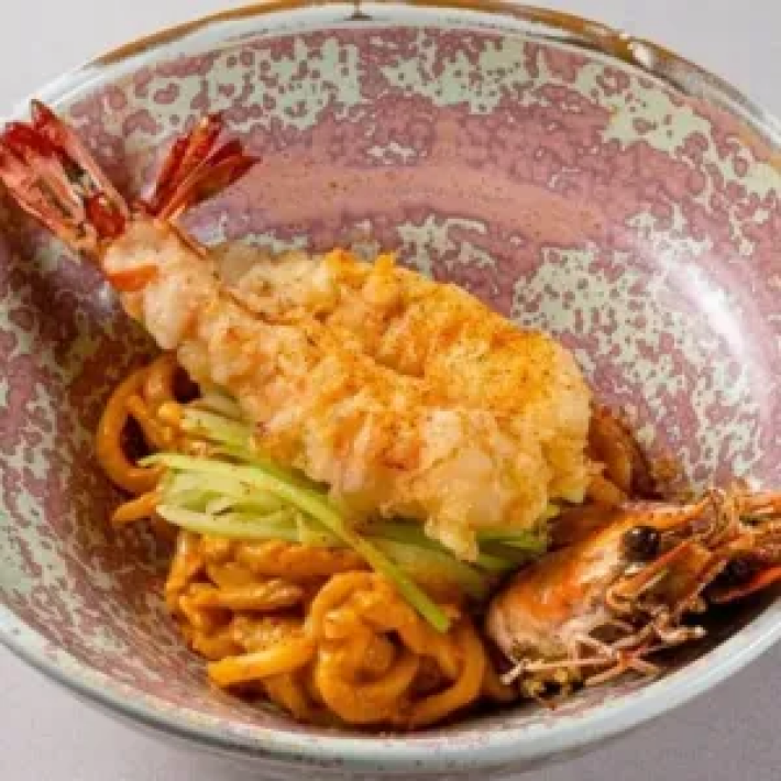 Удон в соусе «Биск»