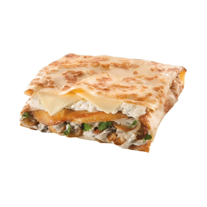 Блин с курицей, сыром, грибами и овощами