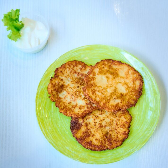 Драники со сметаной