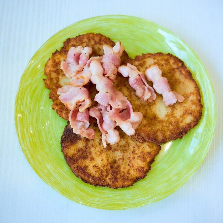 Драники с беконом