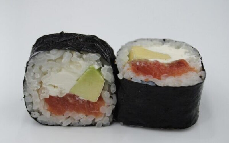 Ролл  «Нори сяке авокадо»