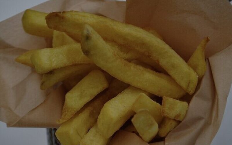 Картофель фри с кетчупом