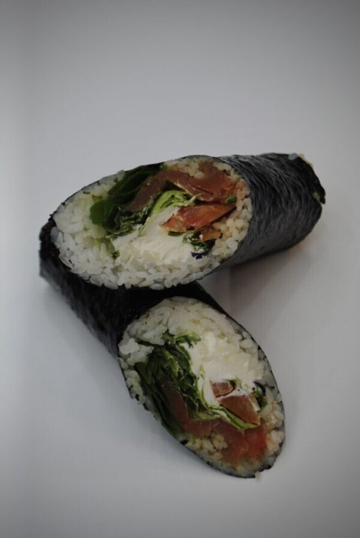 Суширитто с соленым лососем