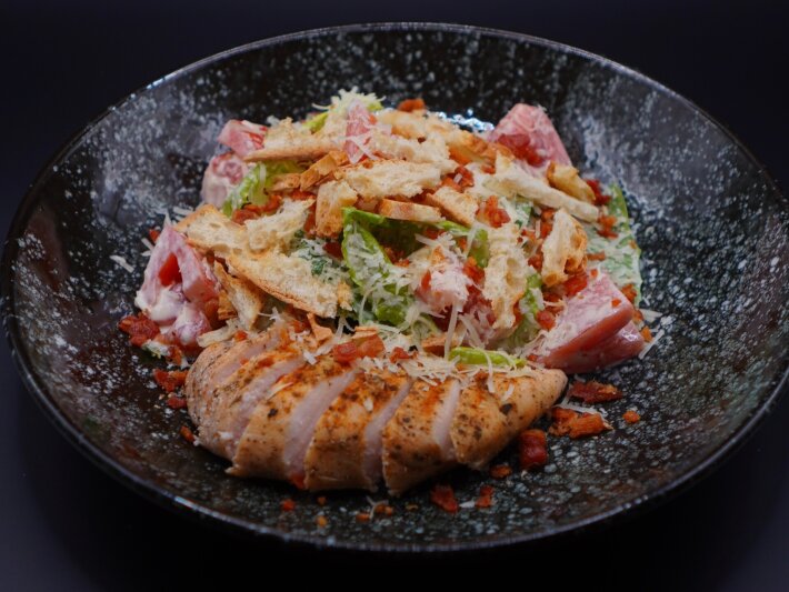 Салат «Цезарь» с курицей