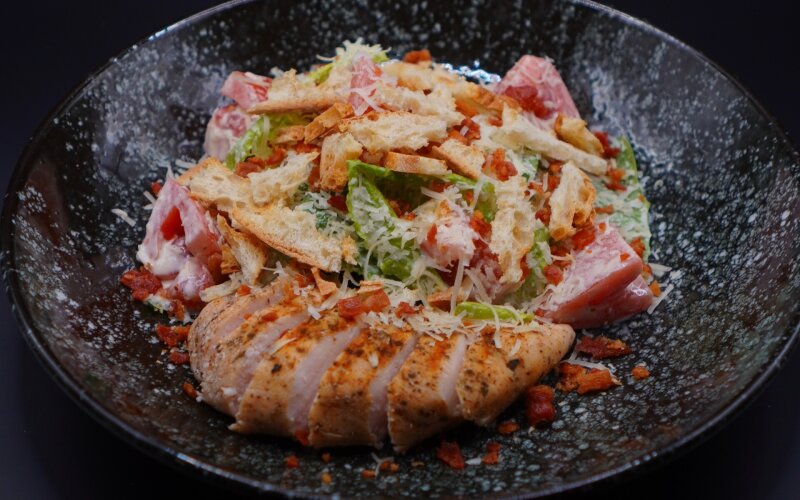 Салат «Цезарь» с курицей