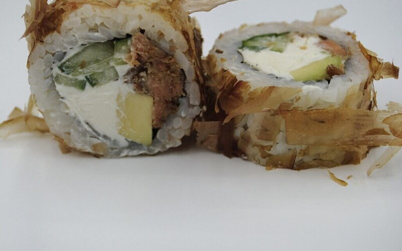 Ролл  «Бонито маки»