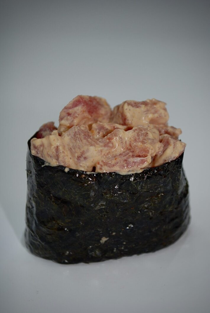 Гункан «Тека спайси»