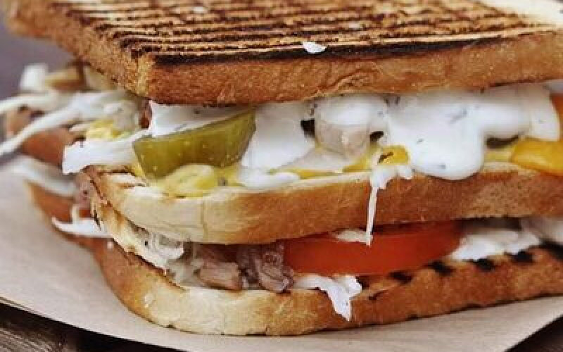 Сэндвич со свининой