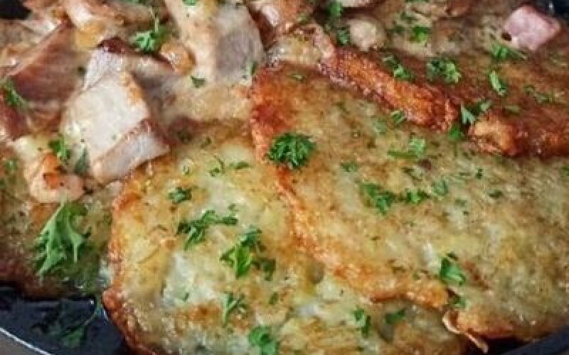 Драники с курицей и сметаной