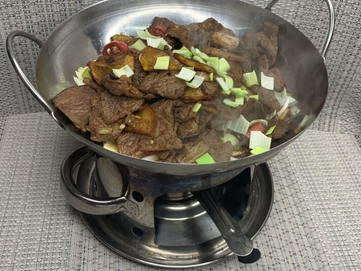 Говядина с картошкой на огне