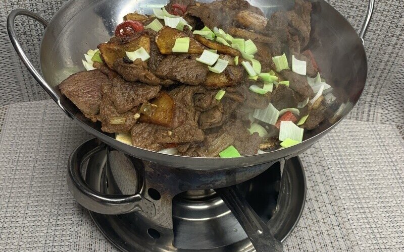 Говядина с картошкой на огне