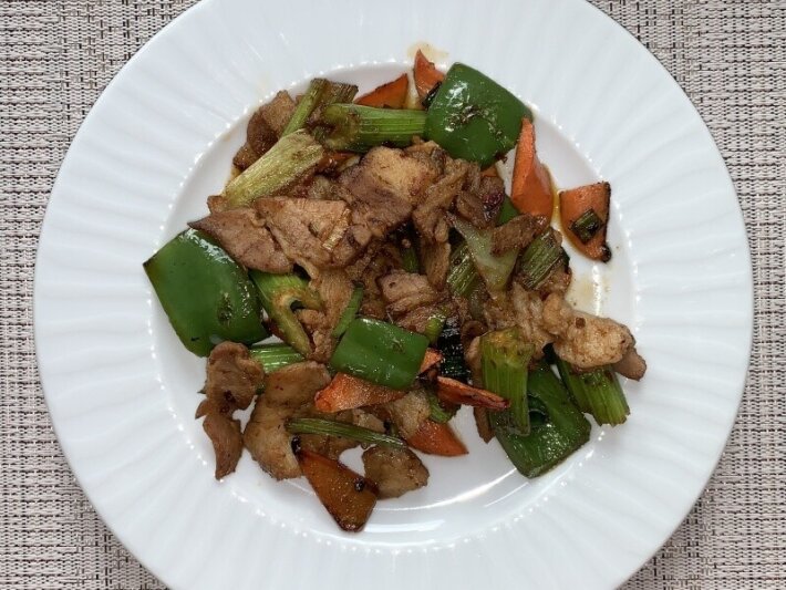 Поджарка с луком и перцем