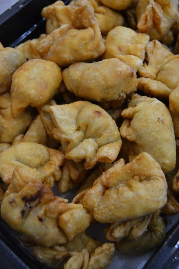 Манты жареные с курицей