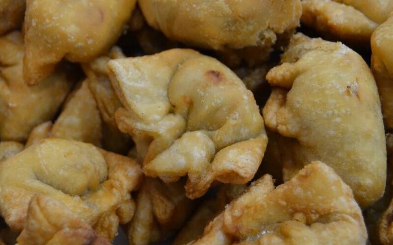 Манты жареные с курицей