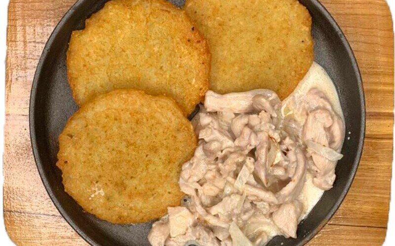 Драники с мачанкой