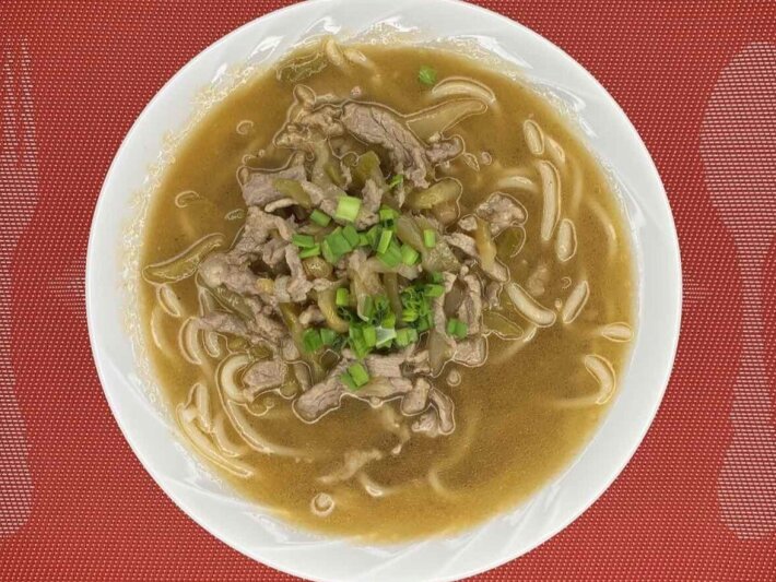 Лапша со свининой и овощами «Джацай»