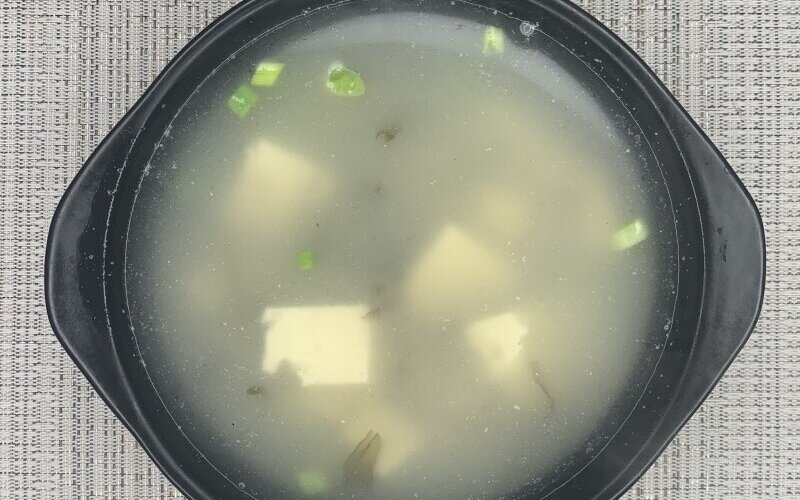 Суп с сыром «Тофу» и водорослями