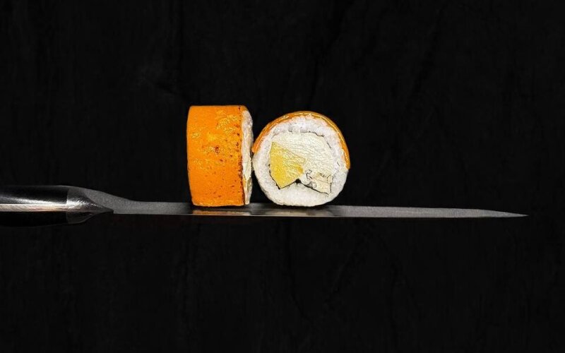 Сырный ролл с манго