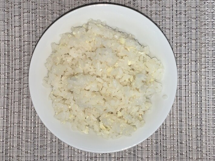 Рис с яйцом и луком