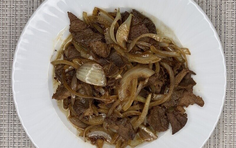 Баранина с луком