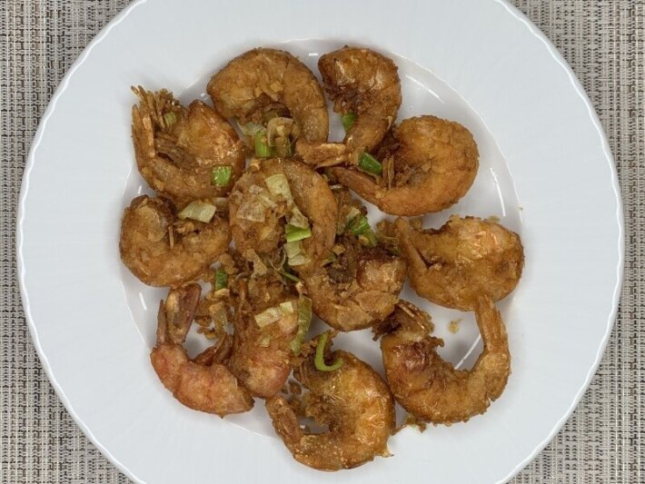 Креветки, жареные с чесноком