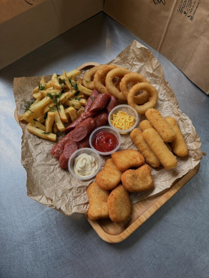 Тарелка закусок