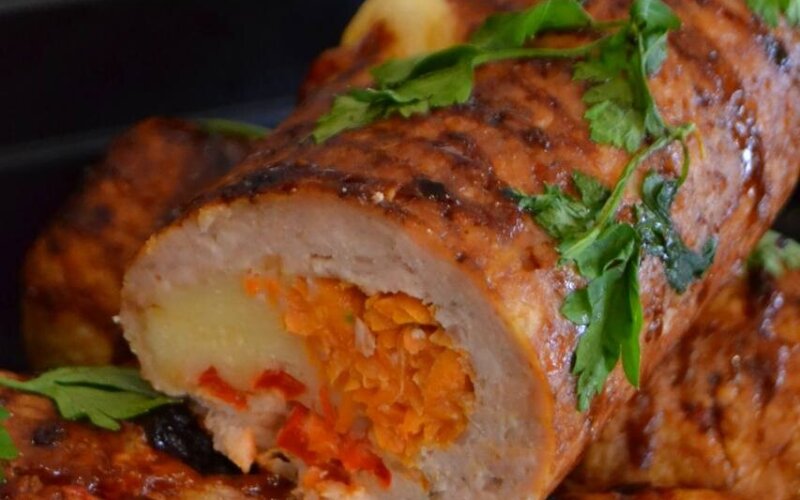 Куриный рулет со сладким перцем