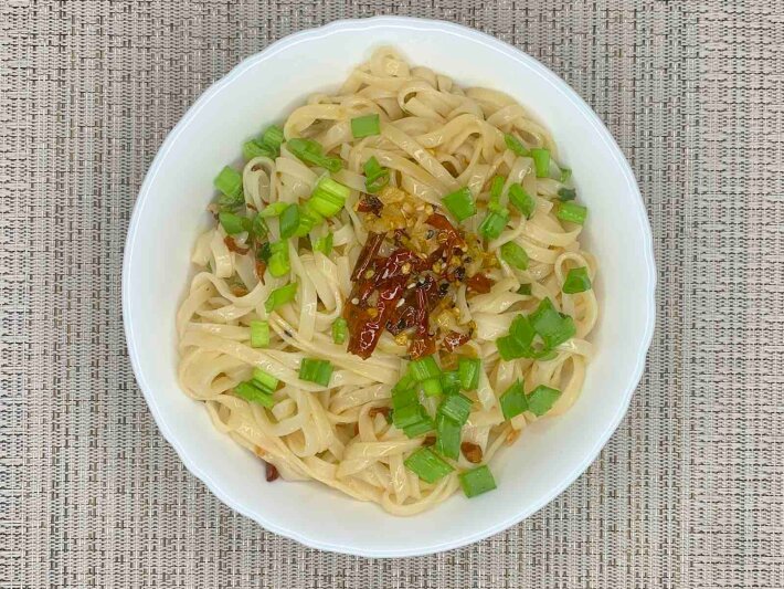 Острая лапша с маслом