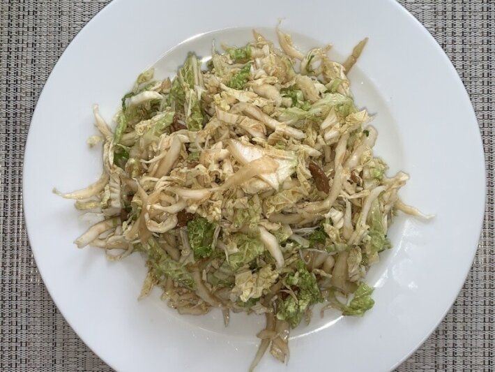 Салат из капусты, свинины и фунчозы