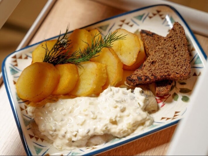 Сельдь «По-польски» с картофелем