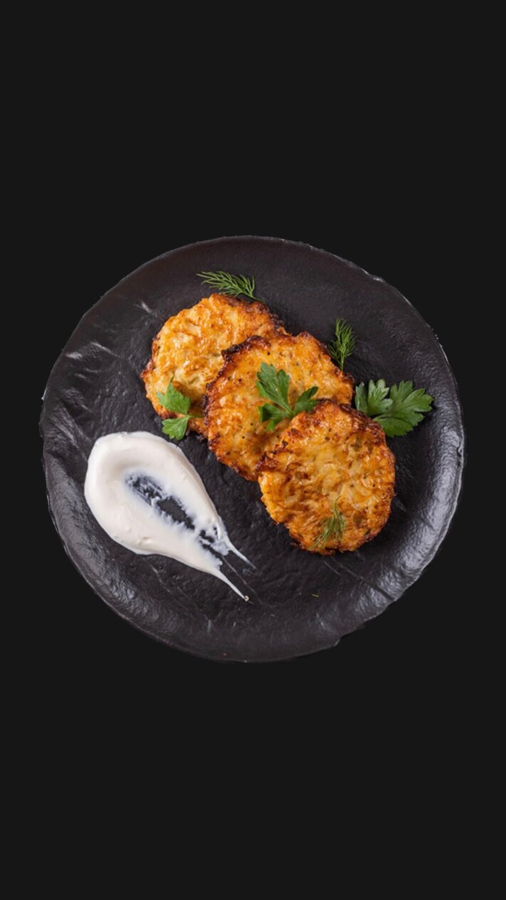 Драники со сметаной