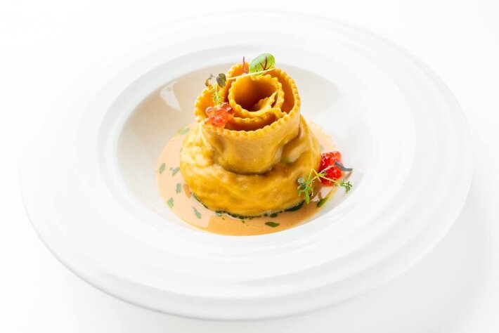 Равиоли с крабом и шпинатом