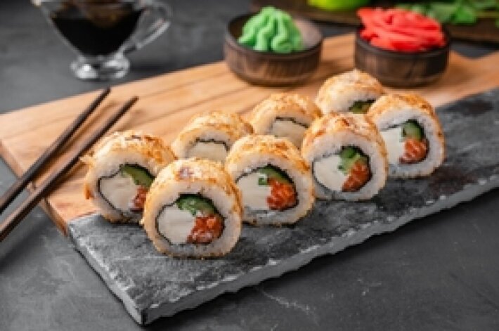 Ролл «Бонито с лососем»