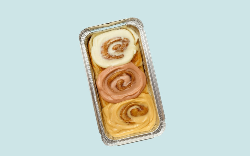 Выпеченный набор из трех из классики, карамели и клубники