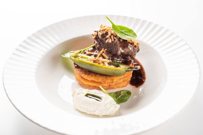 Драники с говяжьими щеками