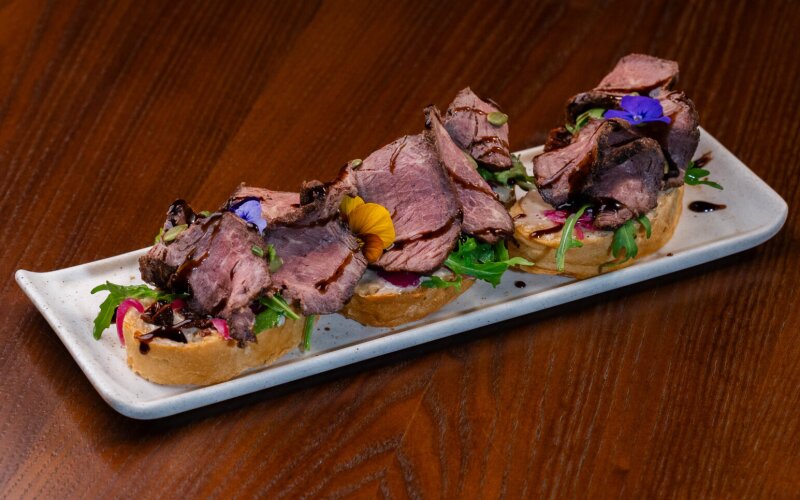 Брускетта «Ростбиф»