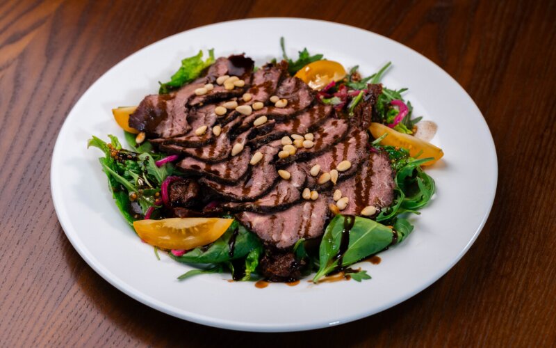 Салат с говядиной