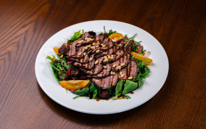 Салат с говядиной